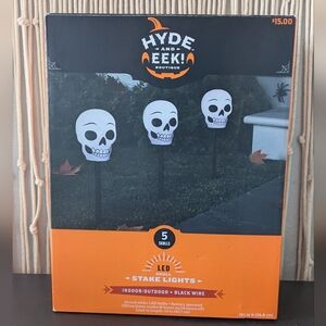 Hyde and Eek Led skull Stake lights. NWT indoor/outdoor battery operated timer